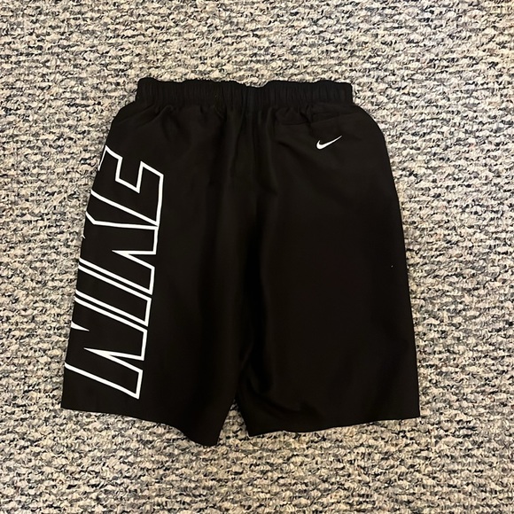 Nike swim trunks - Picture 3 of 6